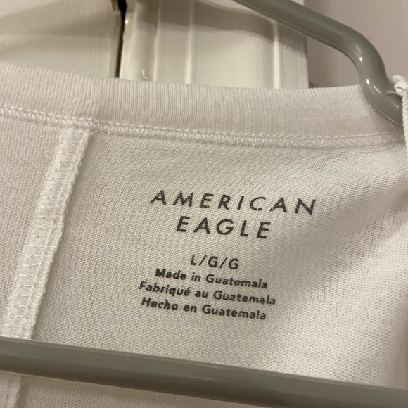 American Eagle Outfitters White Tee with Purple Graphic - Picture 2 of 2